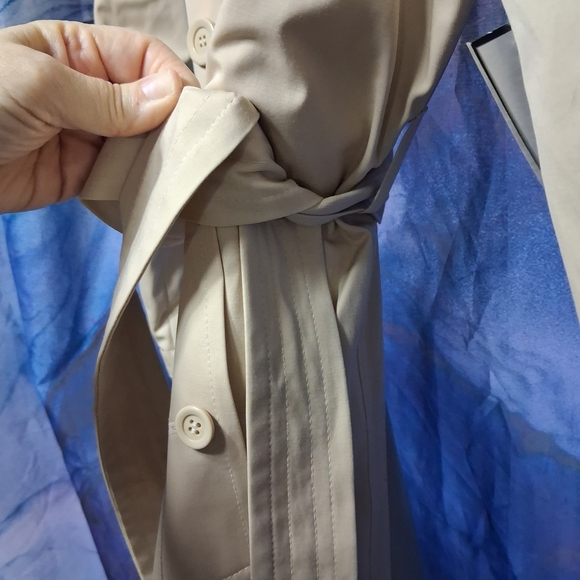 Worthington Khaki Pearl Beige Lightweight Trench Coat Belted M $160 NWT - Picture 9 of 12